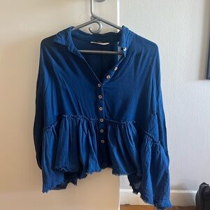 Size M blue Free People top